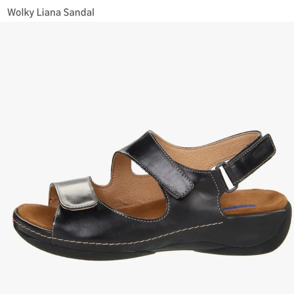 Willy Liana Black Patent leather sandal size 39 or size 8